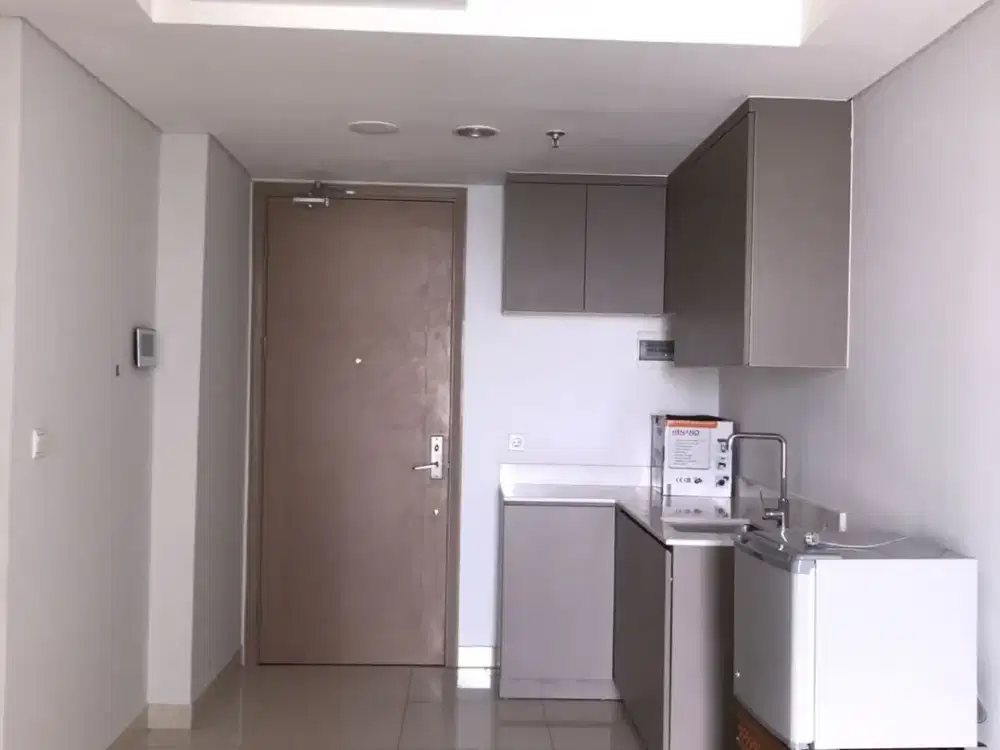 Apartemen Gold Coast Pik 2 BR rapi, murah