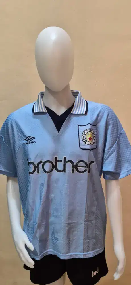 Baju Jersey Seragam Manchester City Home Shirt Size L Umbro Brother