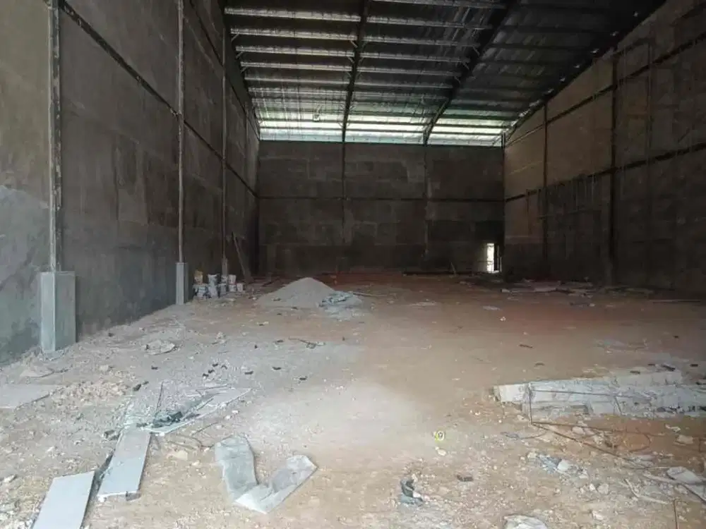 Gudang DiJual Lokasi Batu Ampar Siap Pakai Luas 846 m2