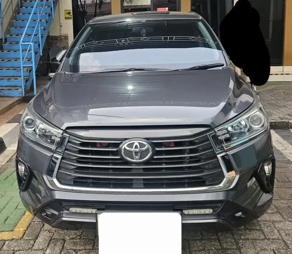 Toyota Innova Reborn 2.0 V Lux AT 2022 Bensin