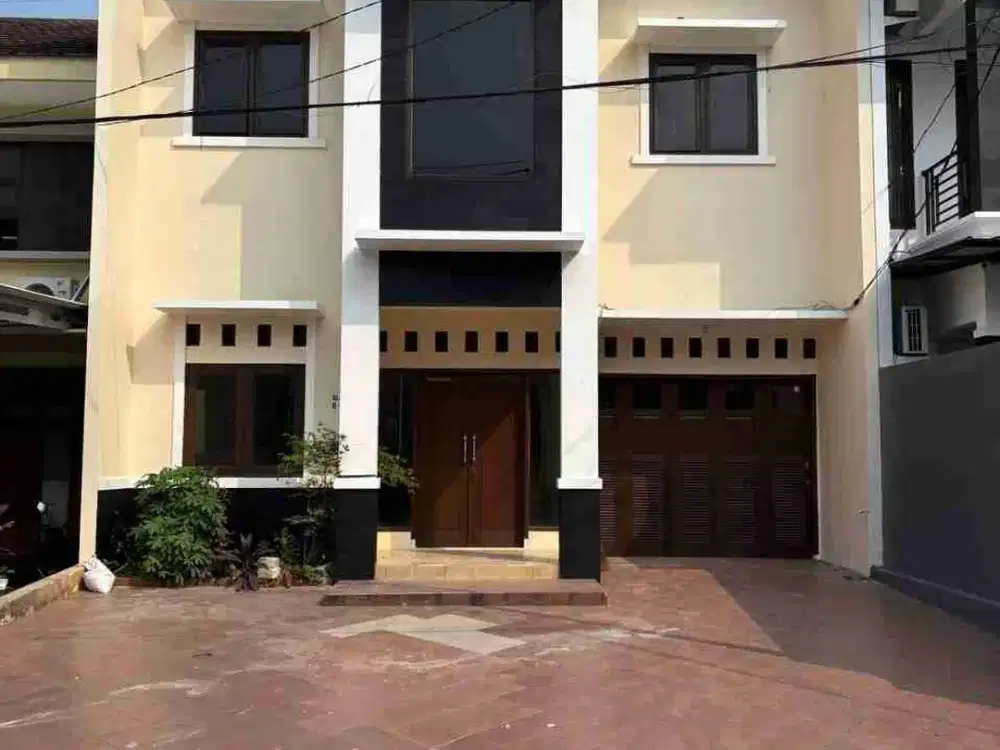 Sewa rumah cocok kantor parkir luas h nawi radio dalam Jaksel