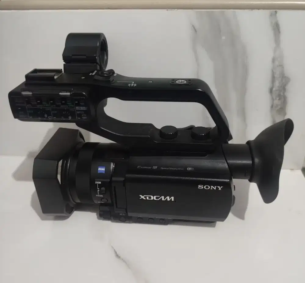 Handycam Sony PXW X70