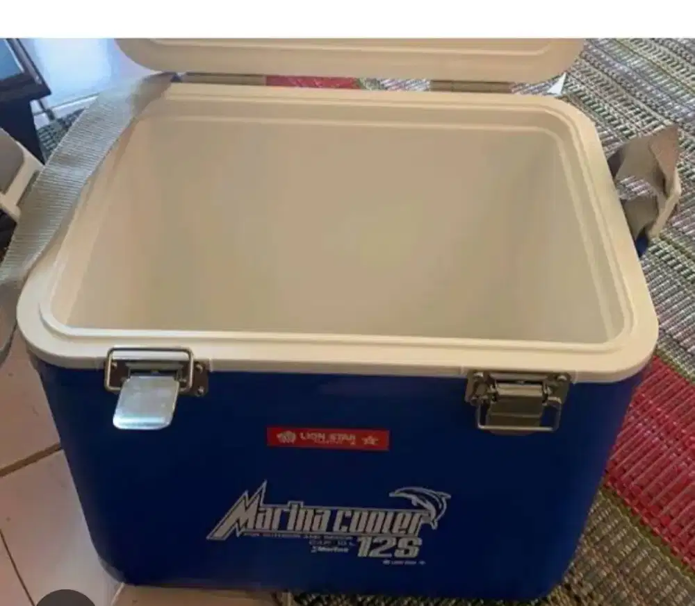 Dijual tempat es kristal/batu Merek Lion Star