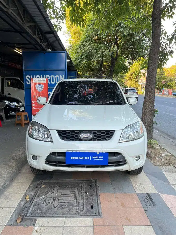 FORD 2013 ESCAPE 2.3 XLT AT PUTIH
JL.RAYA JEMURSARI MOBIL 1717