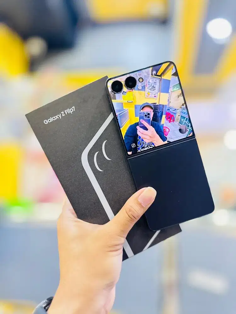 Samsung Z Flip 7 12/256 Full original