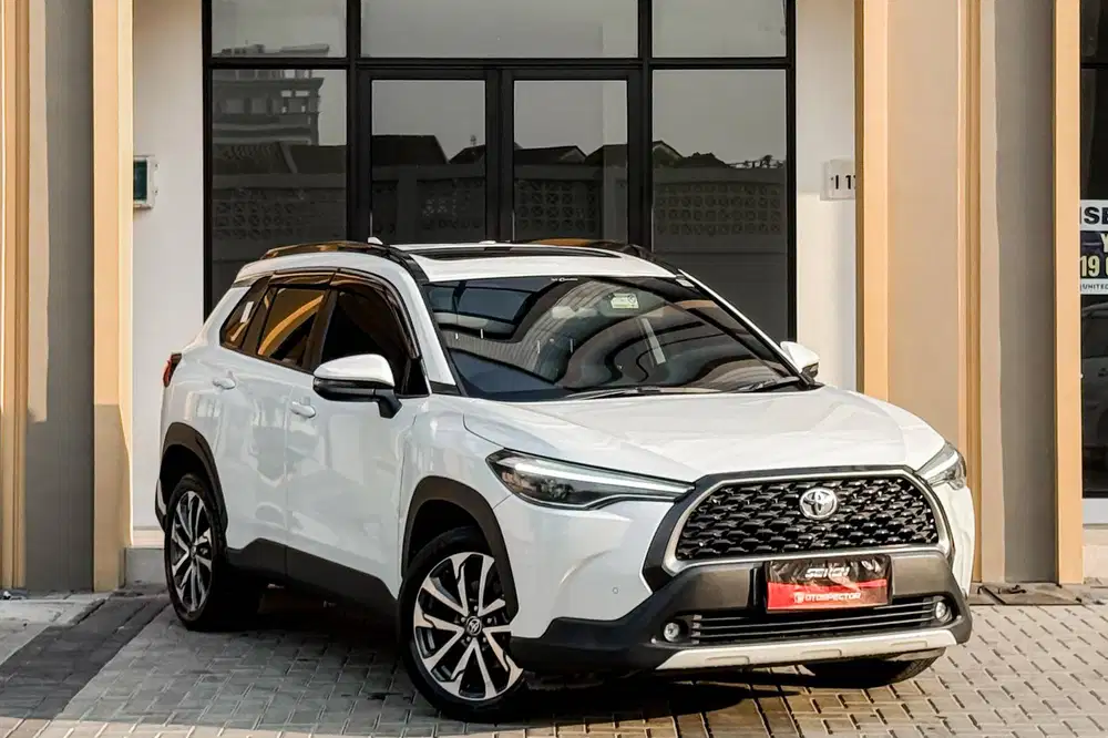 Toyota Corolla Cross 1.8 Sunroof AT Matic 2020 Putih Metalik.