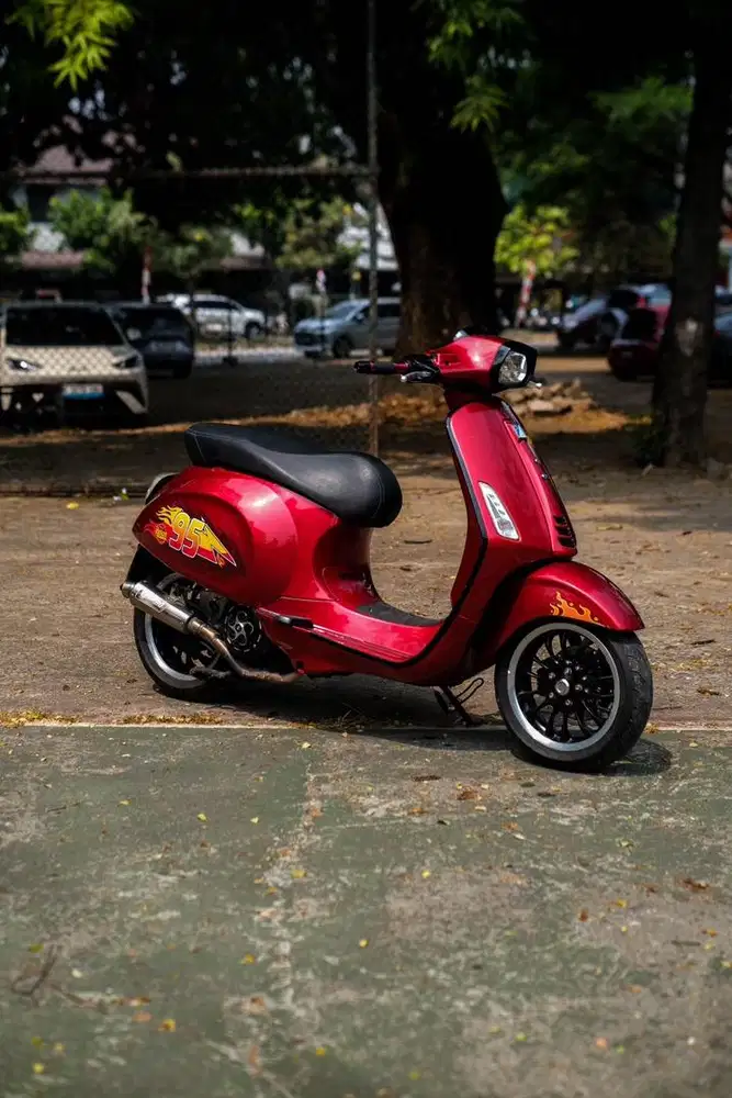 Vespa Sprint Limited Colour 2021