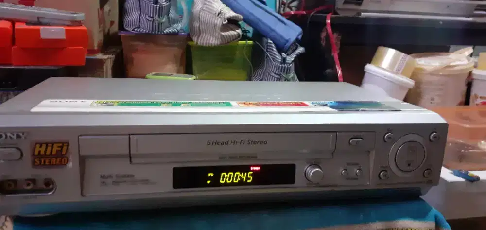 VIDEO VHS SONY HIFI STEREO 6 HEAD SLV-ED939