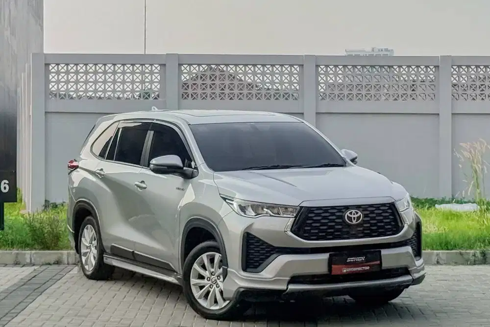 Toyota Kijang Innova Zenix 2.0V 2.0 V Hybrid Modellista CVT 2024