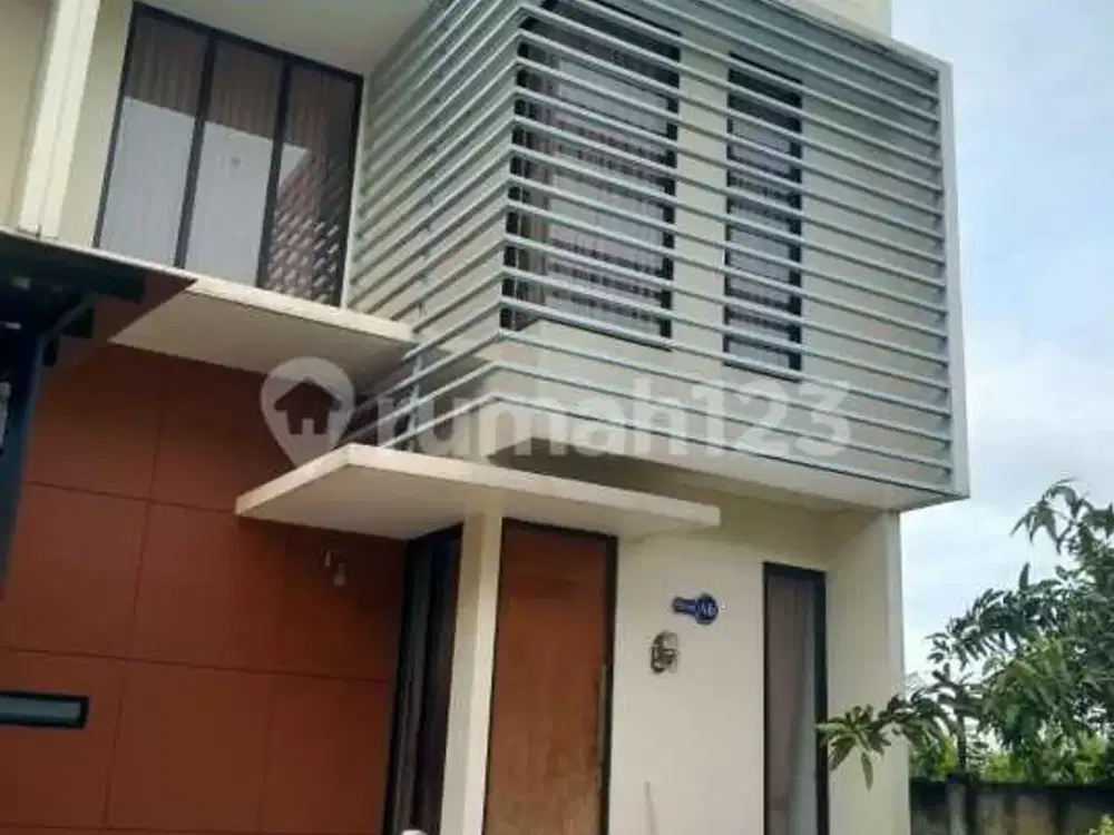 Rumah Hook 2 Lantai SHM Huni The Akasia Eight, Serua Ciputat