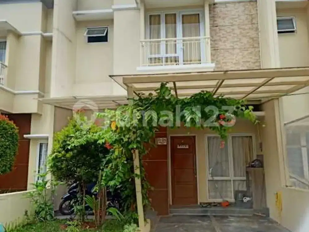 Disewakan Rumah 2 Lantai (Konsep Split Level) Green Bintaro Indah