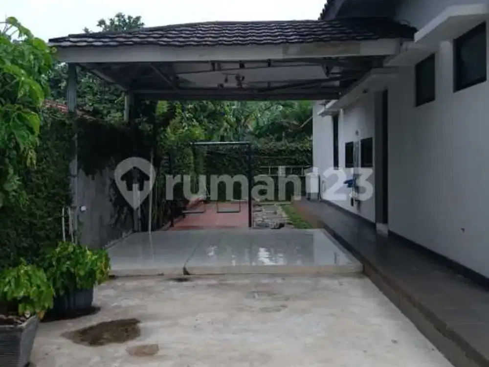 Dijual Rumah Siap Huni 2 Lantai di Lengkong Gudang Bsd