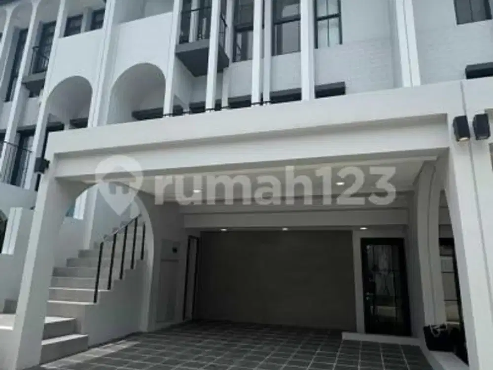 Disewakan Rumah 3 Lantai (7X14) Ada AC Siap Huni di Greenwich Aether BSD