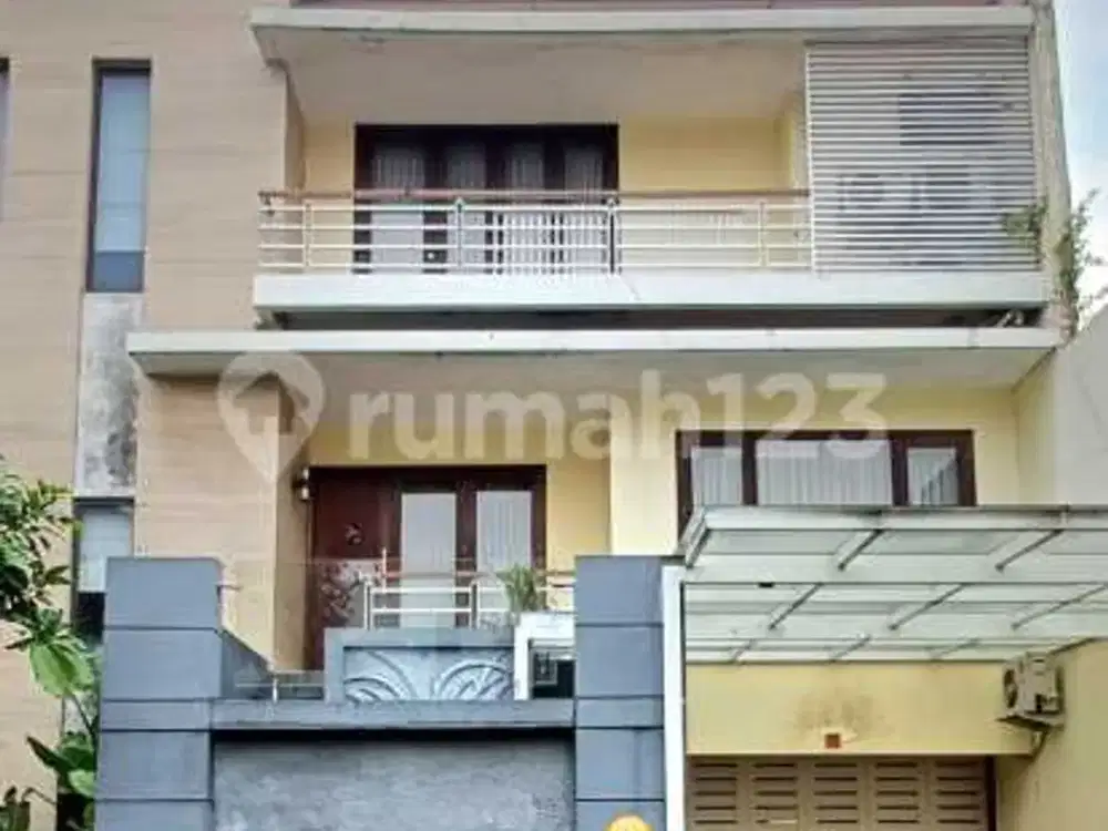 Dijual Rumah 3 Lantai Dalam Cluster Sasak Tinggi Residence di Ciputat Tangsel