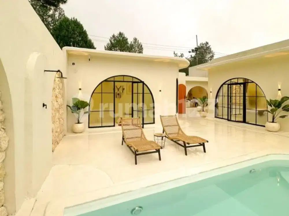 For Sale Villa Furnish 2 KT Megamendung Bogor