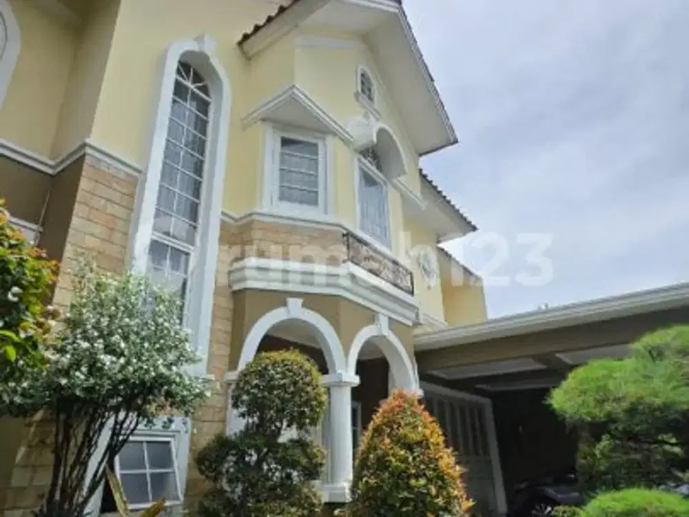 Jarang Ada Rumah Cantik Mewah di Puspitaloka BSD