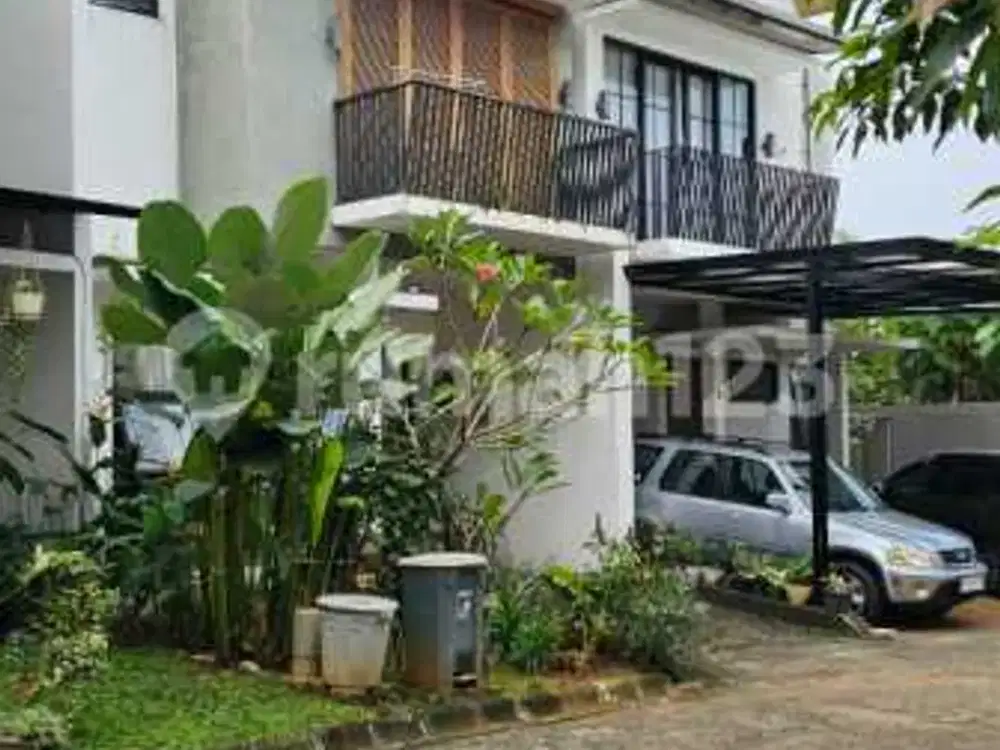 Rumah Bagus ada Attic Room Komplek Habitat Exclusive Residence, Ciputat Tangerang