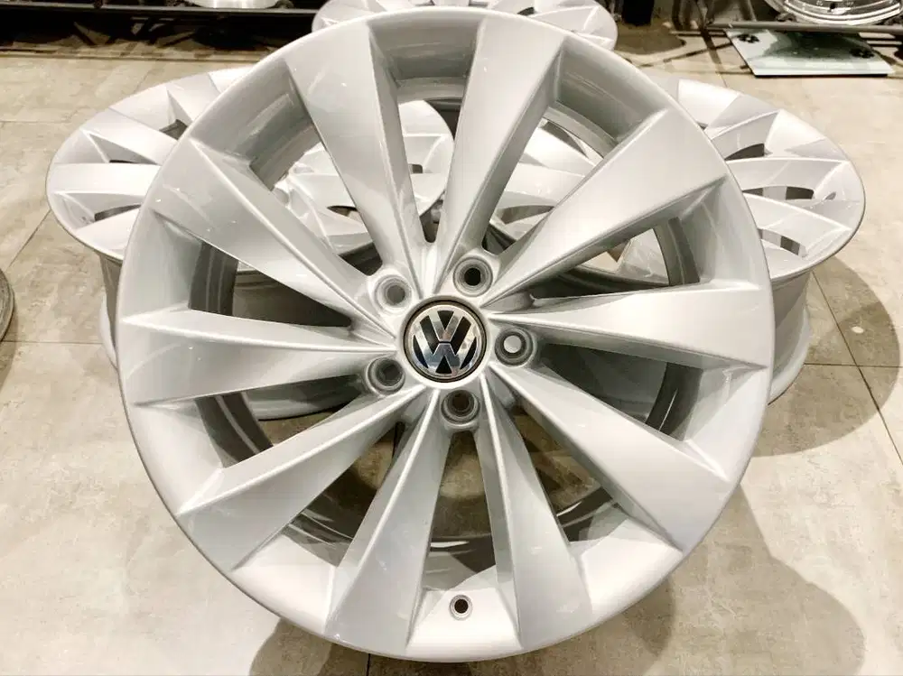 Velg OEM VW Scirocco Interlago, R-18, Lebar 8, PCD 5x112