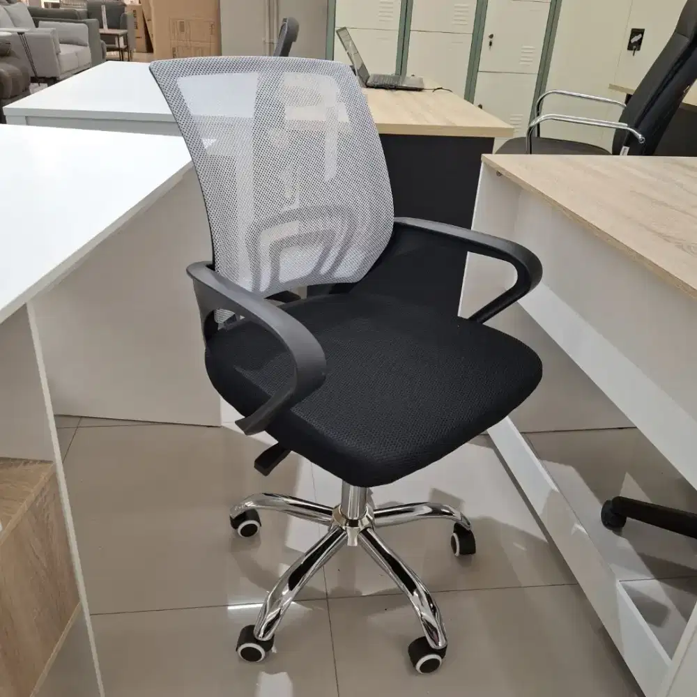 KURSI KANTOR STAFF 300RIBUAN
