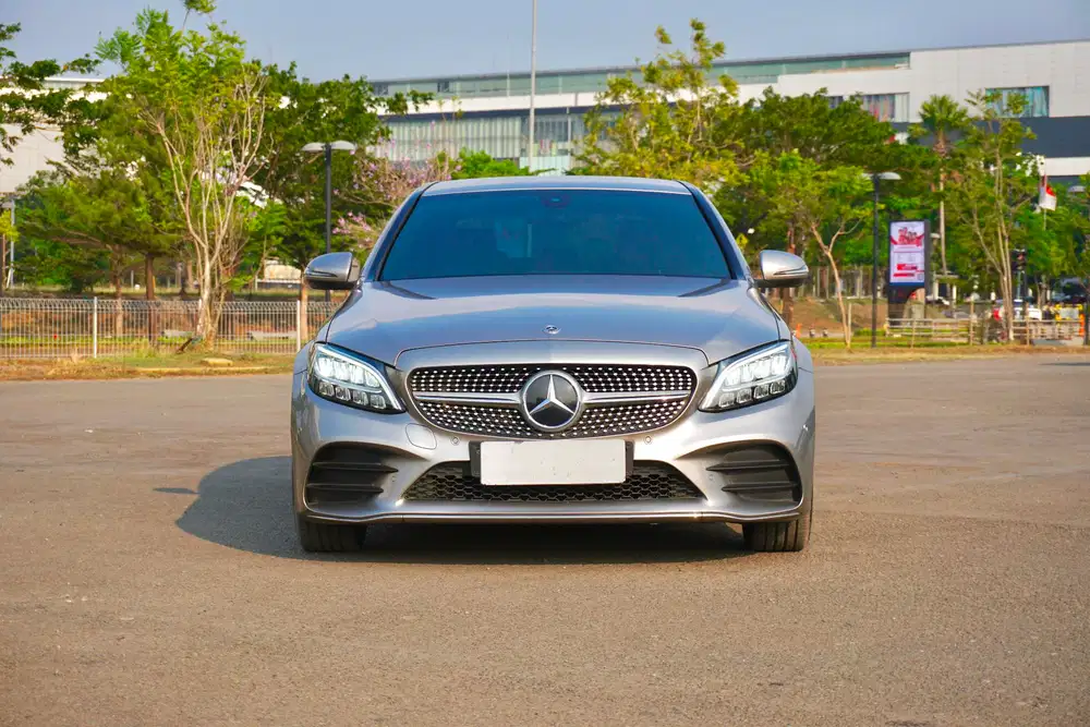 RARE COLOR ! Mercedes Benz Mercy C200 AMG W205 Facelift 2020 / 2021