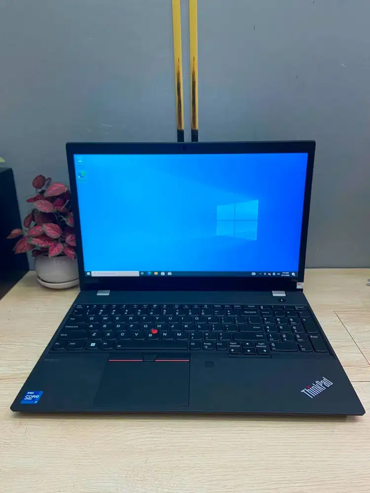 LENOVO P15S I7 G11 32/512 VGA COCOK UNTUK GAME & RENDERING RINGAN *RDC