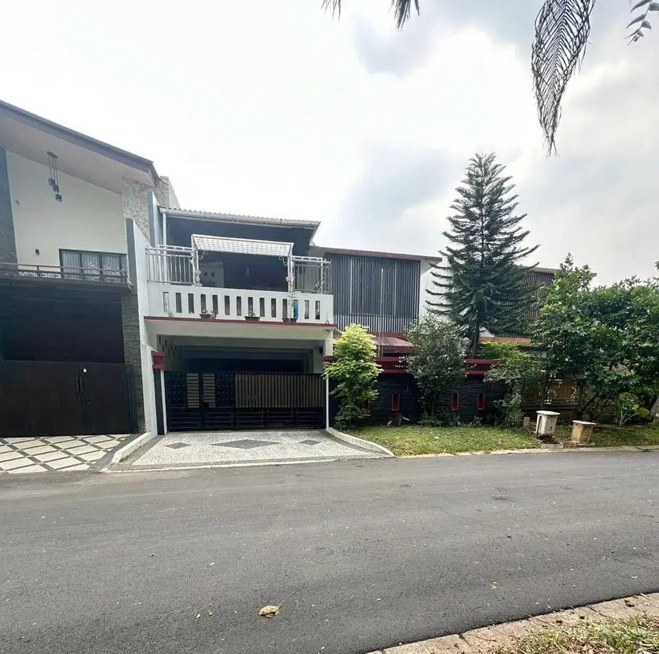 Di jual rumah 2 lantai semi furnish di boulevard citra gran cibubur