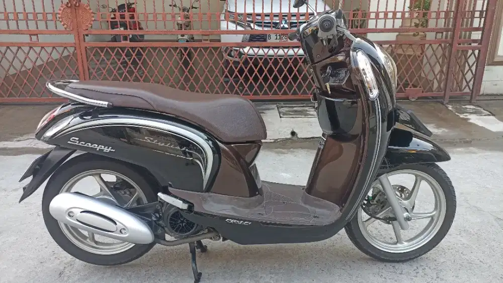 Honda Scoopy esp ISS tahun 2015.