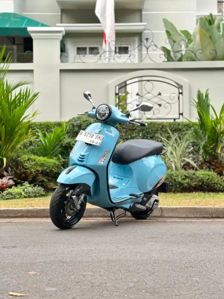 VESPA PRIMAVERA S NEW MODEL 150 IGET ABS LED TH 2024 PERCECT CONDITION