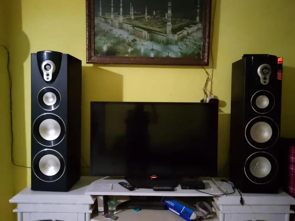 Dijual speaker polytron BT