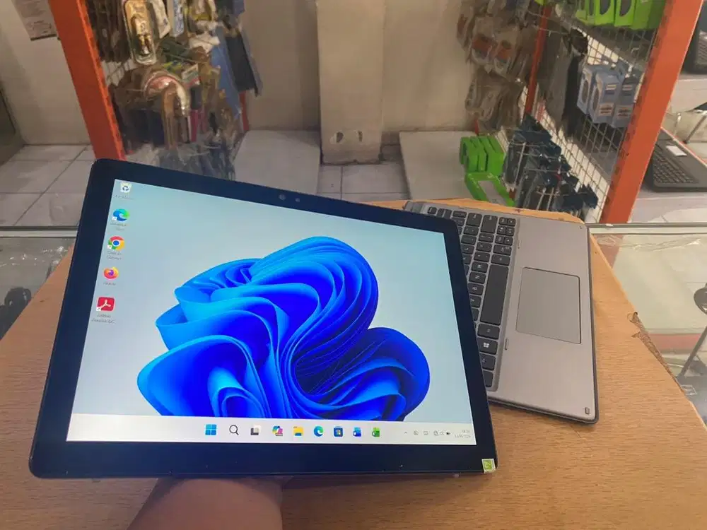 DELL Latitude 7210 2in1 Core i5Gen10 Ram 8GB SSD 256GB Slim Touchscren