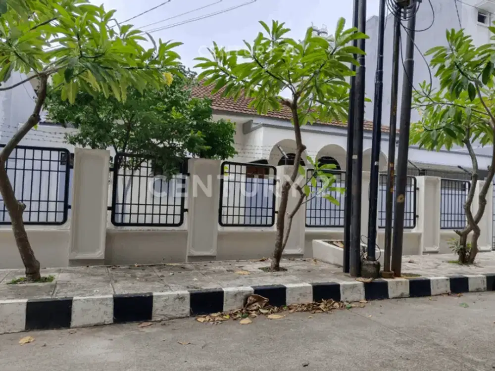 Rumah Tua Lokasi Strategis Pulomas Jakarta Timur S7534