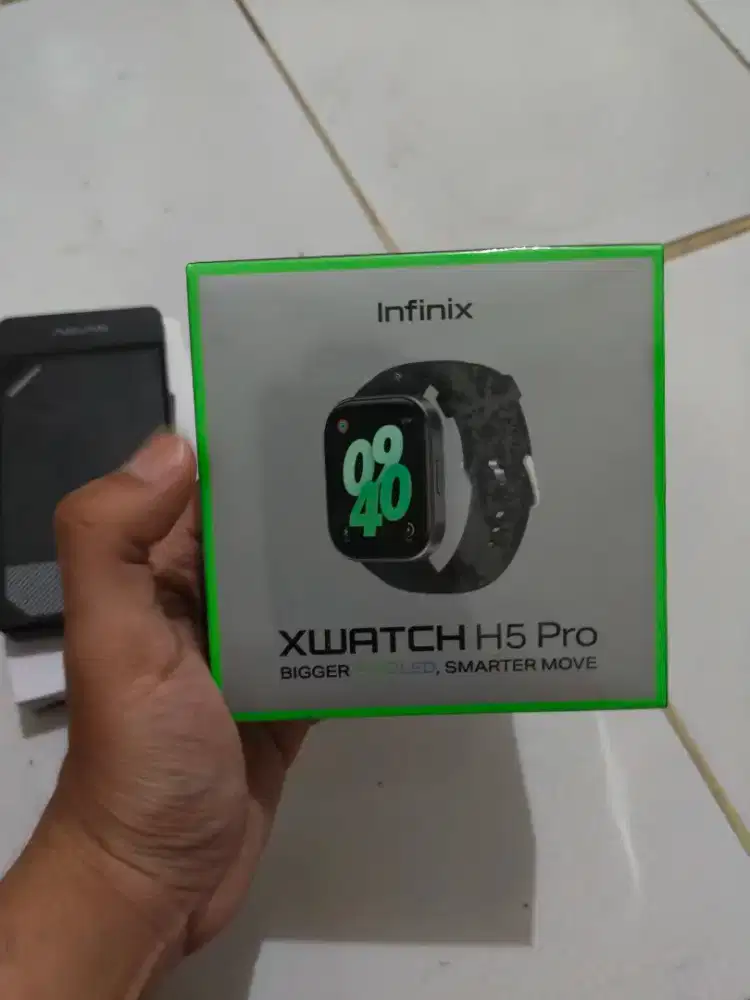 Infinix Watch H5 Pro + Powerbank