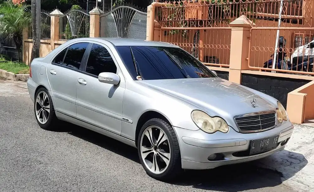 Mercy seri C180 automatic th 2003