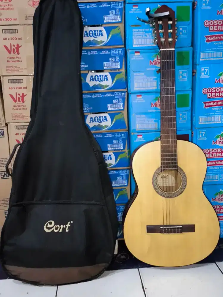 Gitar cort AC100E OP