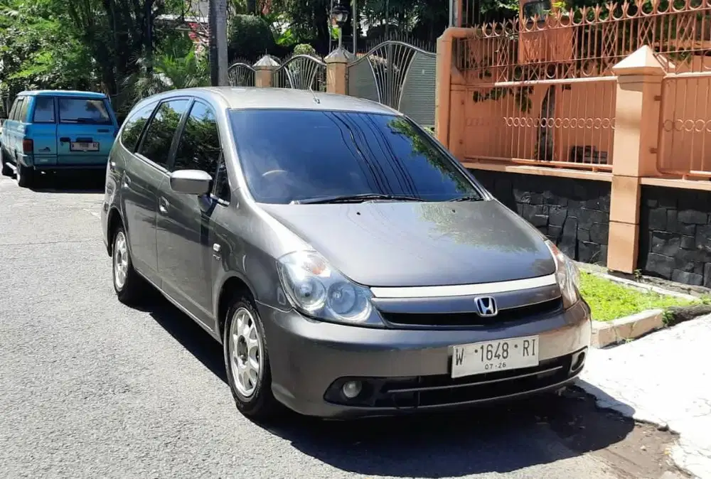 Honda Stream 1.7 automatic th 2006
