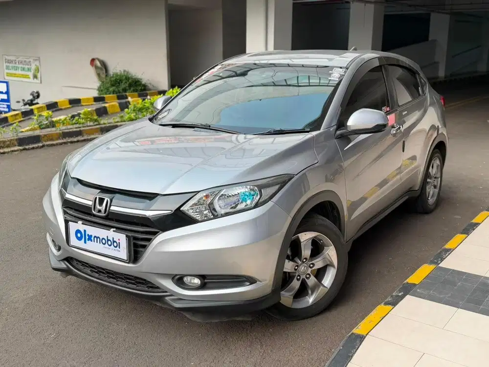 DP RENDAH - Honda HR-V 1.5 E Bensin-AT 2018