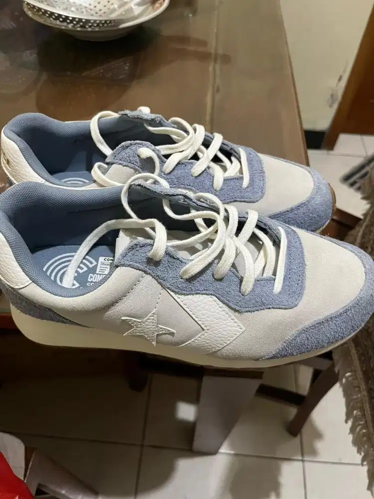 Sepatu coverse omega trainer ox