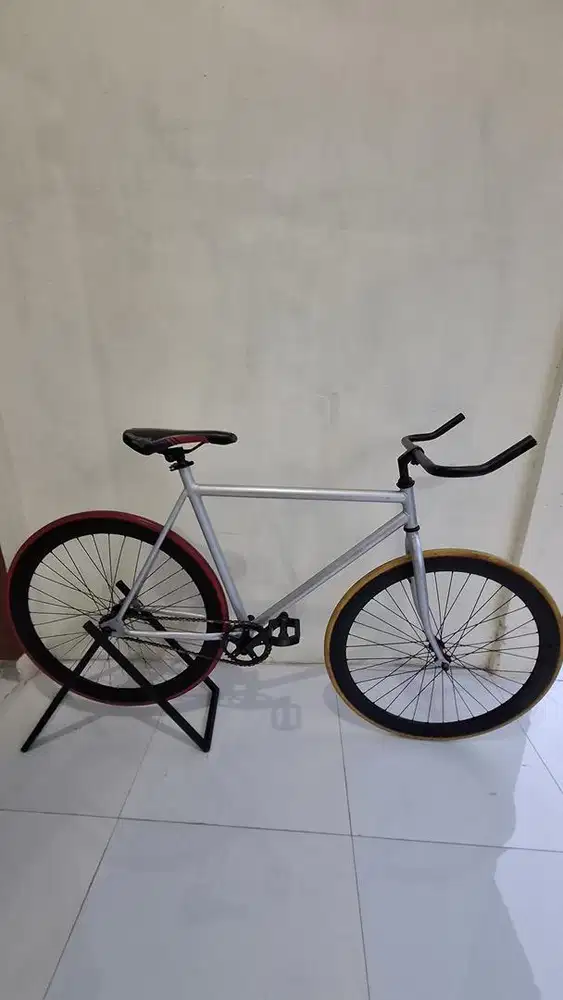 SEPEDA FIXIE TYPE L