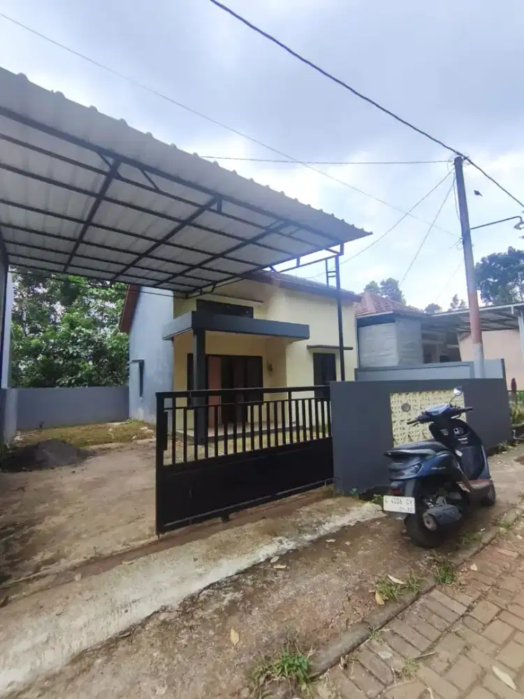 RUMAH READY SIAP HUNI SHM JALAN LEBAR 6 METER DI PAKINTELAN
