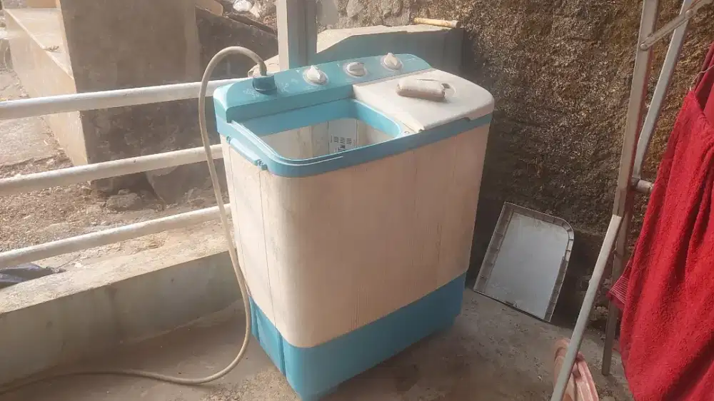 Mesin cuci sanken 7.5kg bekas