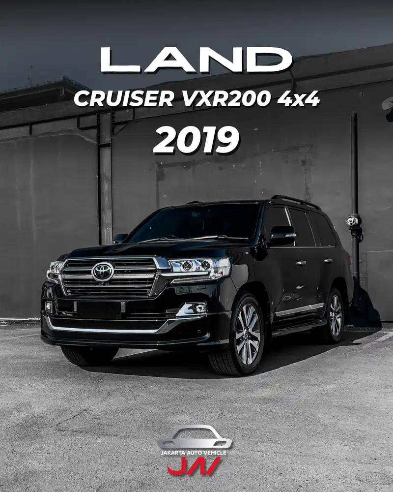 Toyota Land Cruiser VXR200 4x4 2019 / LIKE NEW / MINT CONDITION