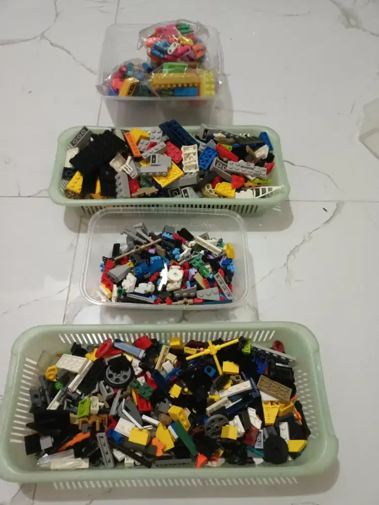 Jual lego berbagai karakter tak all semuanya