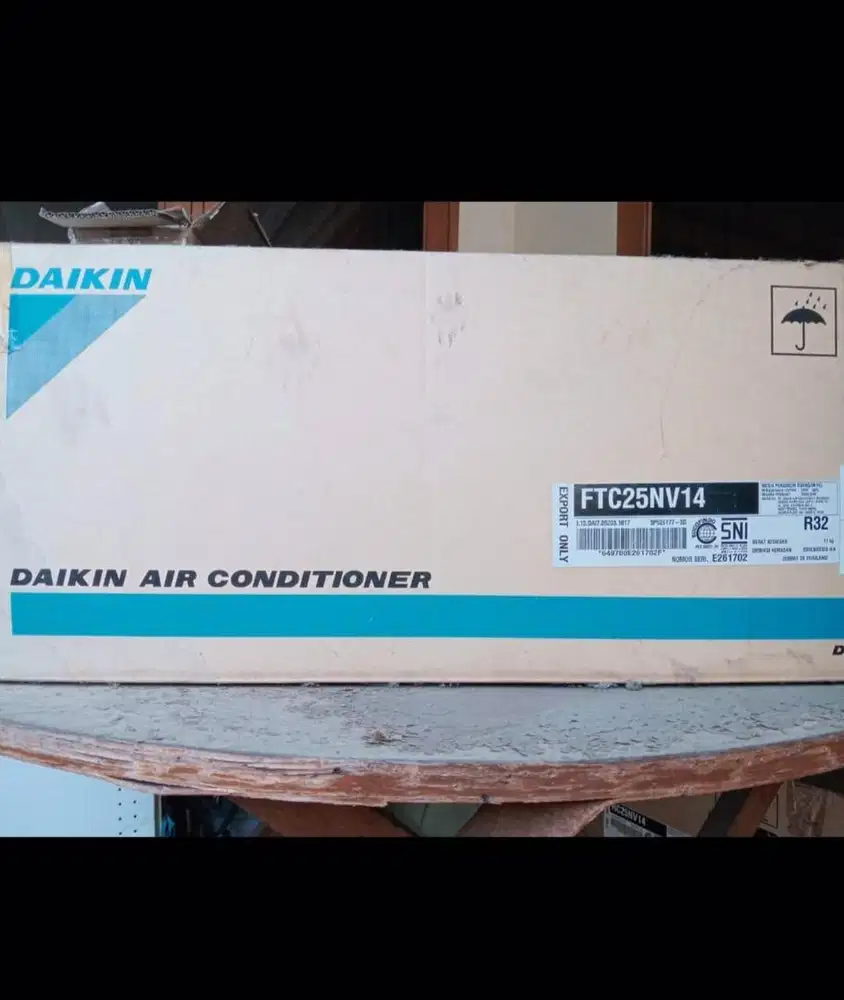 Ac Daikin 1pk R32 thailand segel mulus
