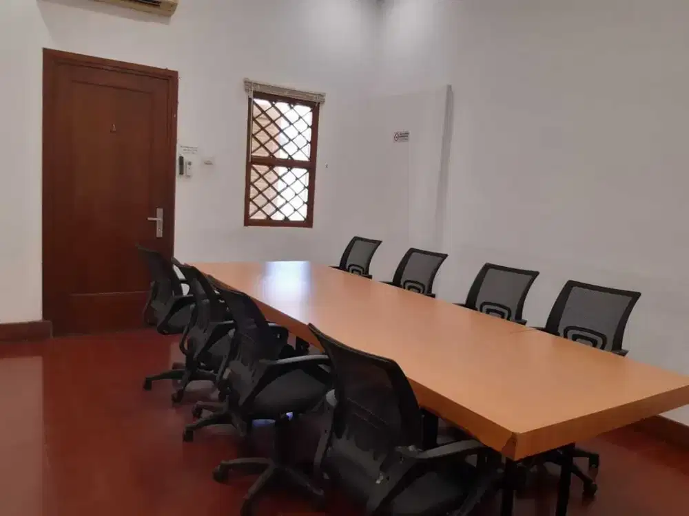 Disewakan bulanan ruang kantor/usaha lengkap,sekitar Jln Dipati Ukur-Dago Bandung