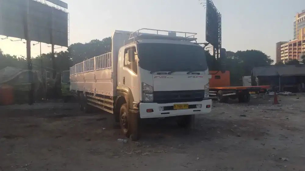 ISUZU GIGA FVR BAK TRI WAY THN 2015
