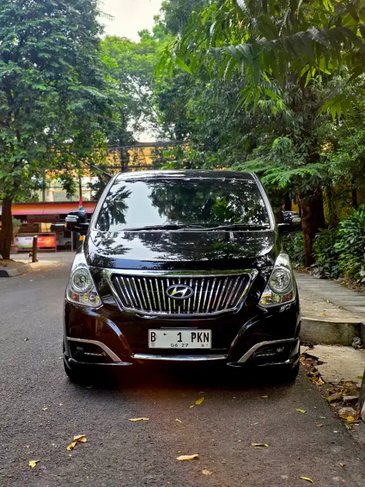 Dijual Cepat H-1 Royale 2018. Murah!!