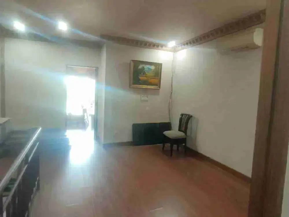 D jual ruko city resort Miami Boulevard.