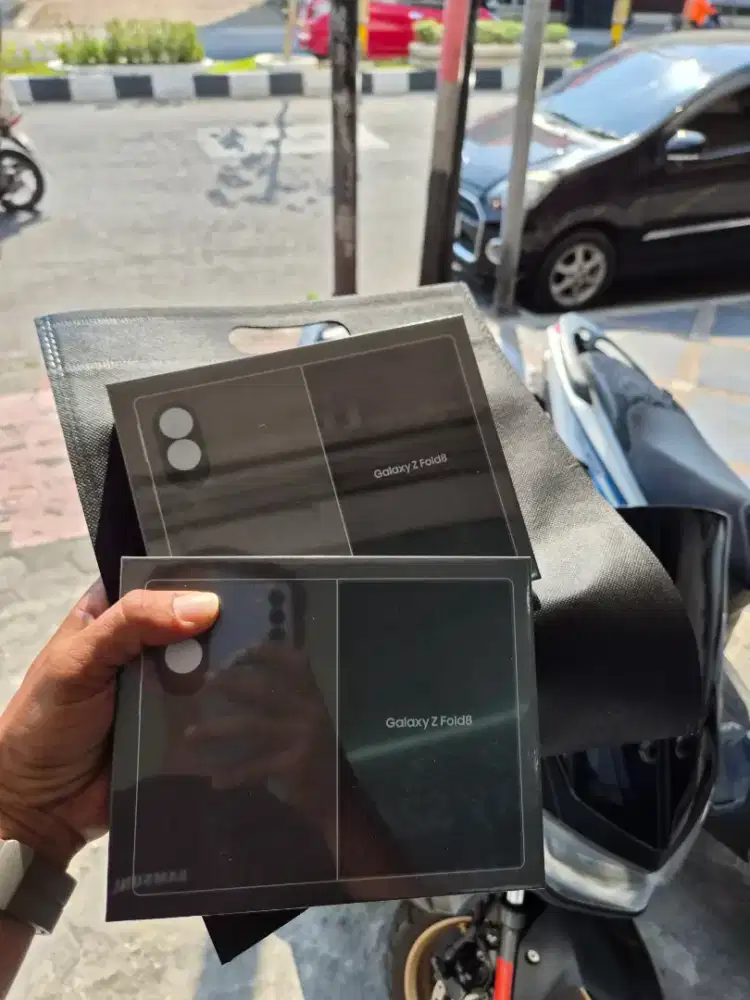 Samsung Fold 8 wide 512 Promo Free Upgrade