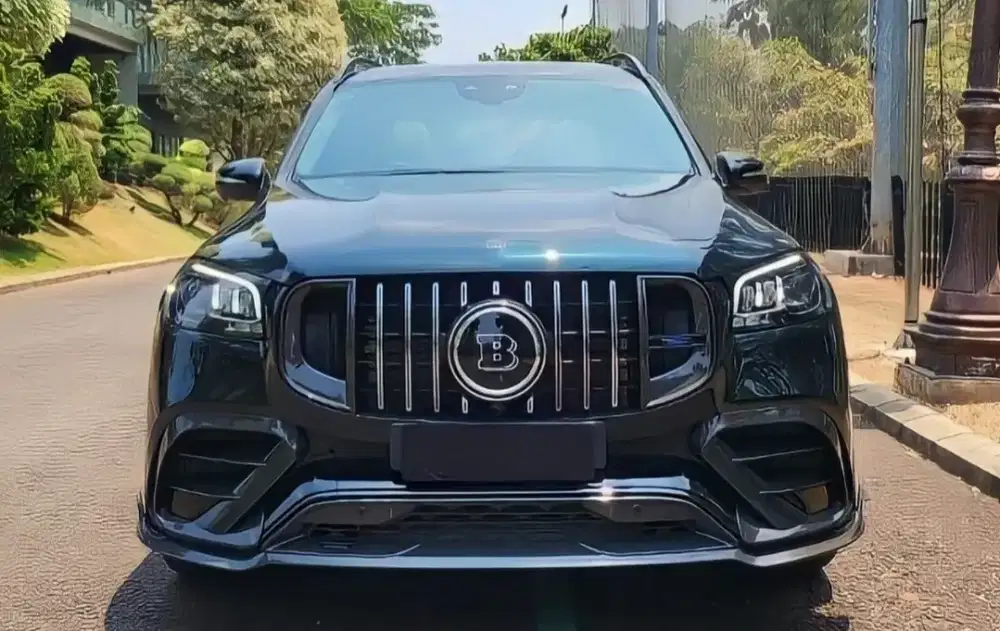 Mercedes Benz GLS800 Brabus 2023