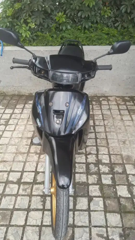 Suzuki GS Tornado